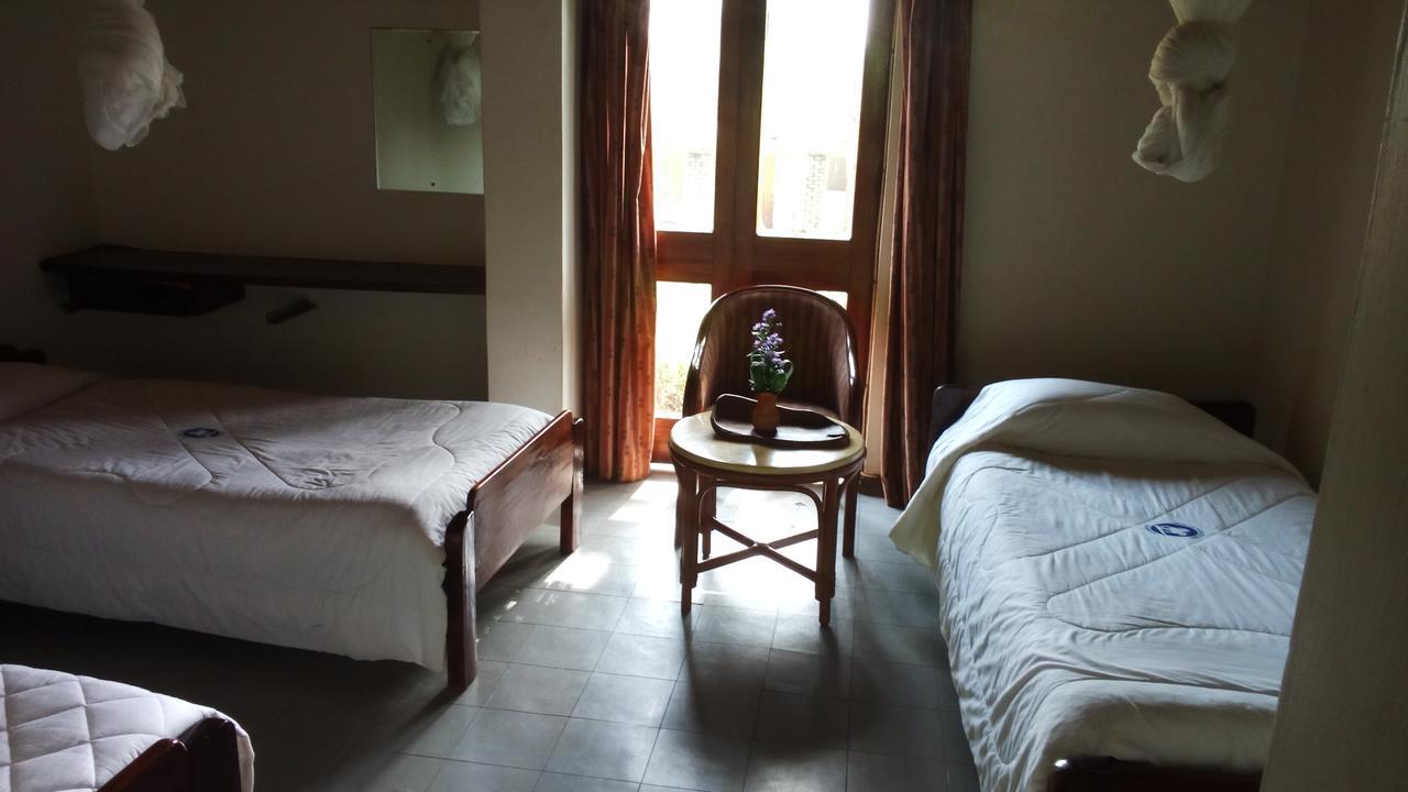 White Horse Inn Kabale المظهر الخارجي الصورة