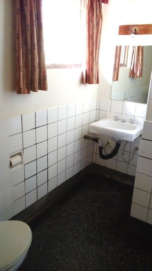 White Horse Inn Kabale المظهر الخارجي الصورة