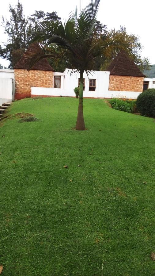 White Horse Inn Kabale المظهر الخارجي الصورة