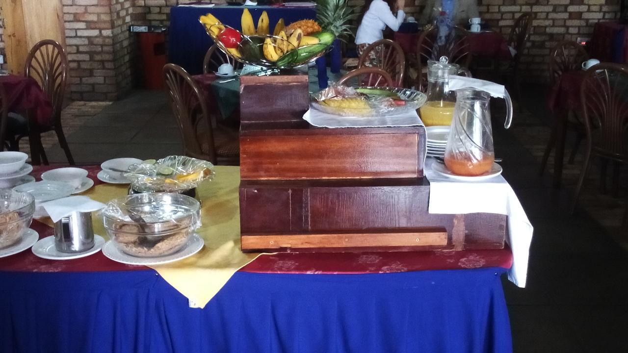 White Horse Inn Kabale المظهر الخارجي الصورة