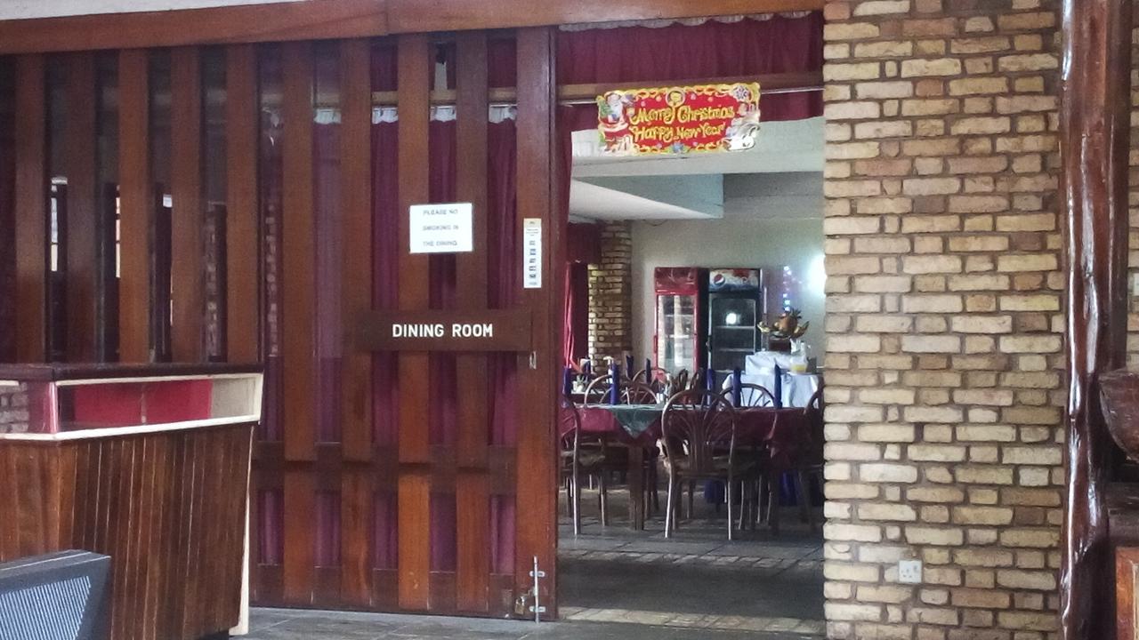 White Horse Inn Kabale المظهر الخارجي الصورة
