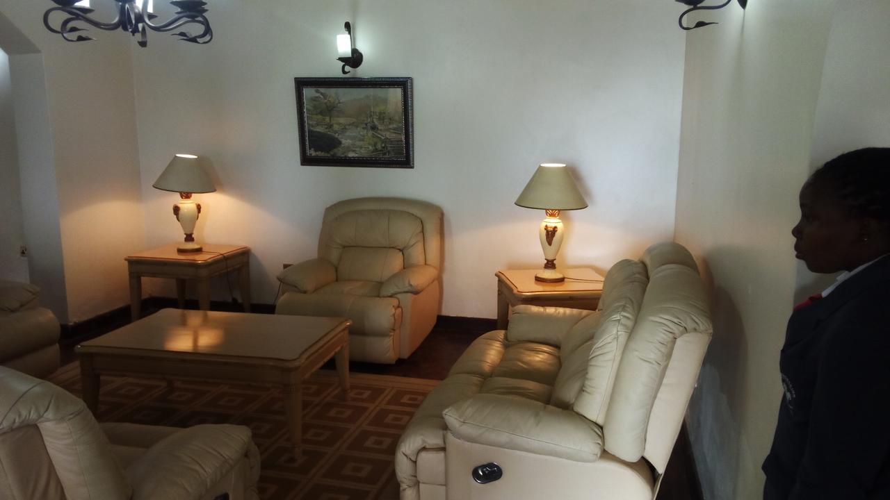 White Horse Inn Kabale المظهر الخارجي الصورة